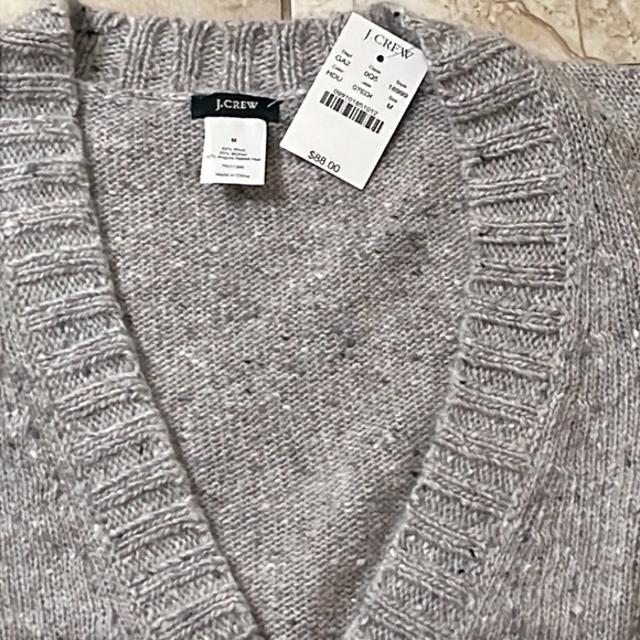 NWT J. Crew Sweater. Size Medium. - Picture 5 of 7